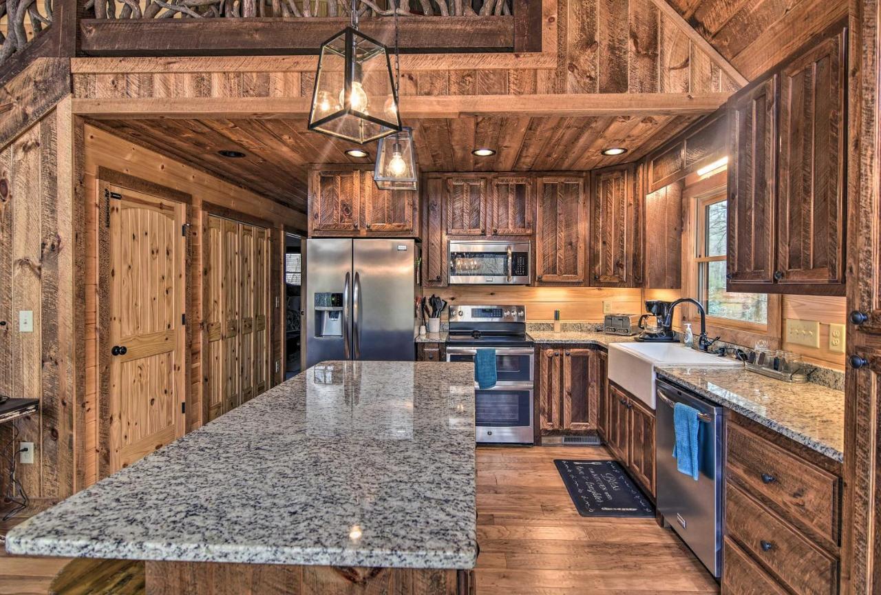 Modern Murphy Cabin With Nottely River Views! Екстер'єр фото