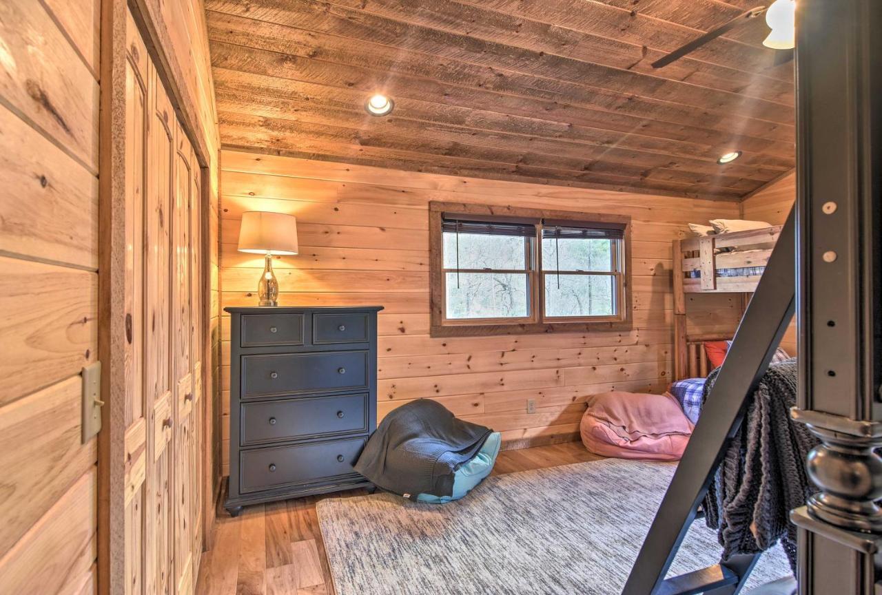 Modern Murphy Cabin With Nottely River Views! Екстер'єр фото